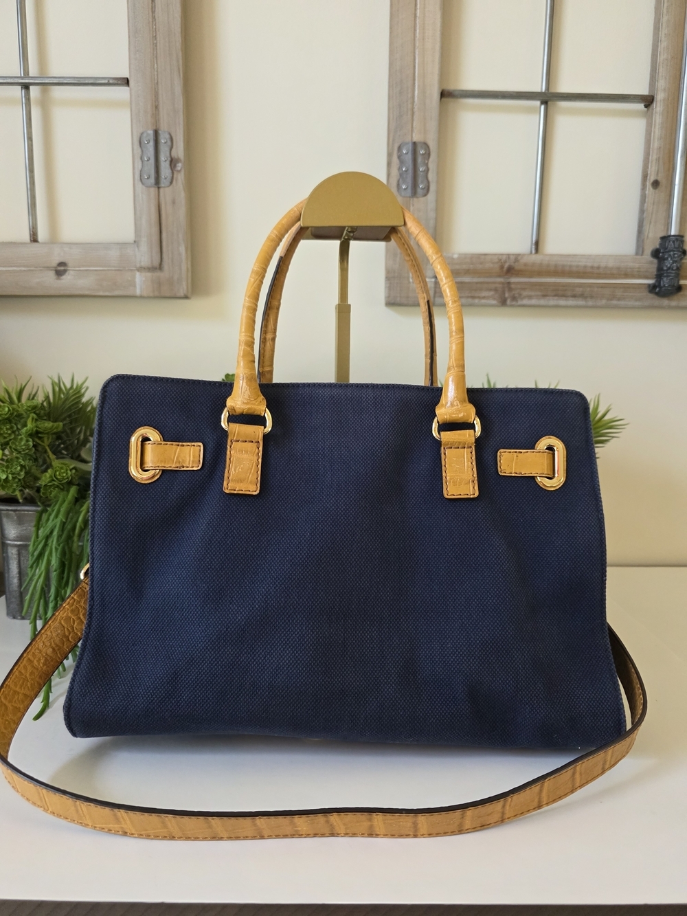 Michael Kors Hamilton East/West Large Tote Navy Canvas Leather Trim Crossbody - Picture 2 of 16